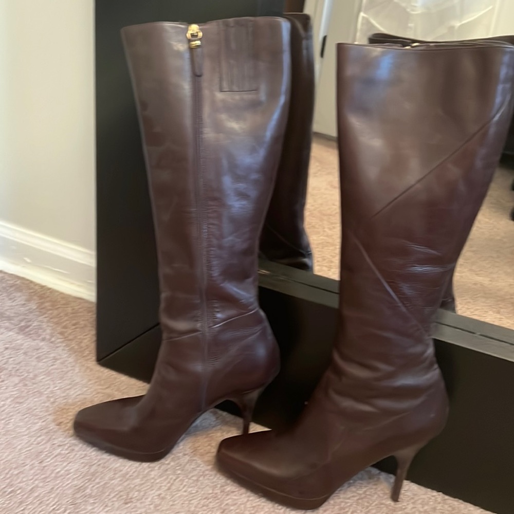 Via Spiga size 9M color: chocolate